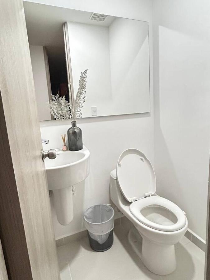Apartamento Av El Poblado Apartment